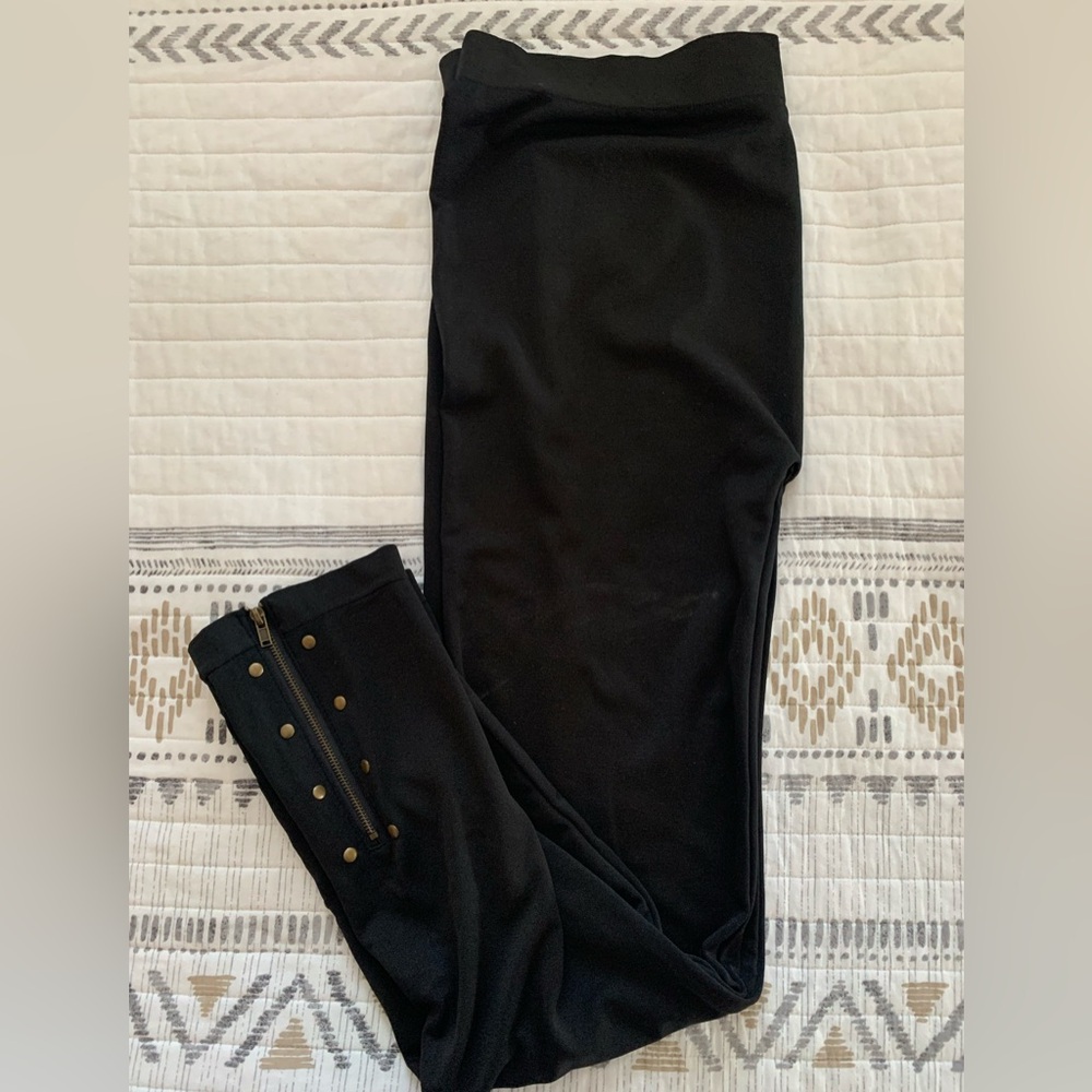 Miss Juli Leggings- Size 3X ( fits 1X size )